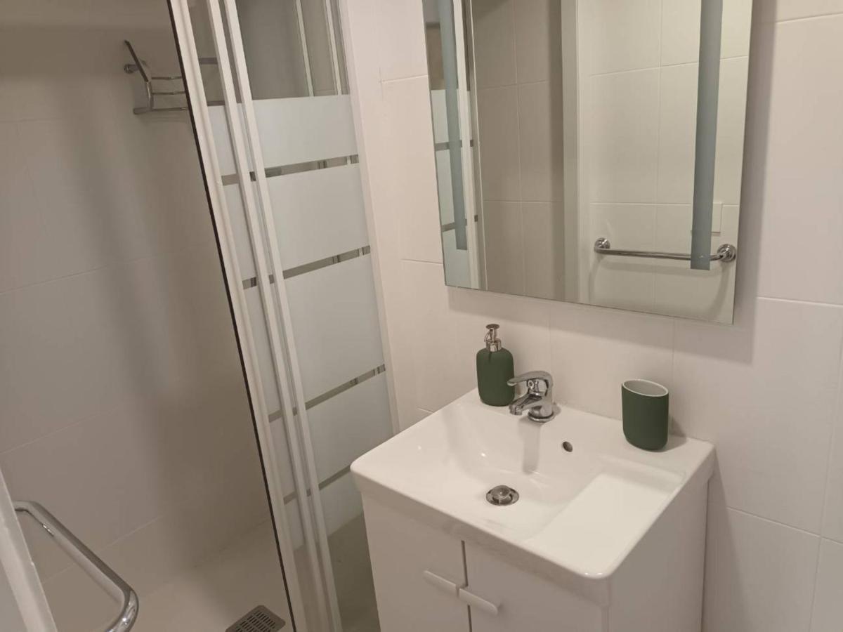 Appartement T2 Renove, Centre-Ville Hendaye, Proche Baie, Sans Ascenseur, Balcon, Calme, Wifi Non Inclus - Fr-1-239-850 Екстериор снимка