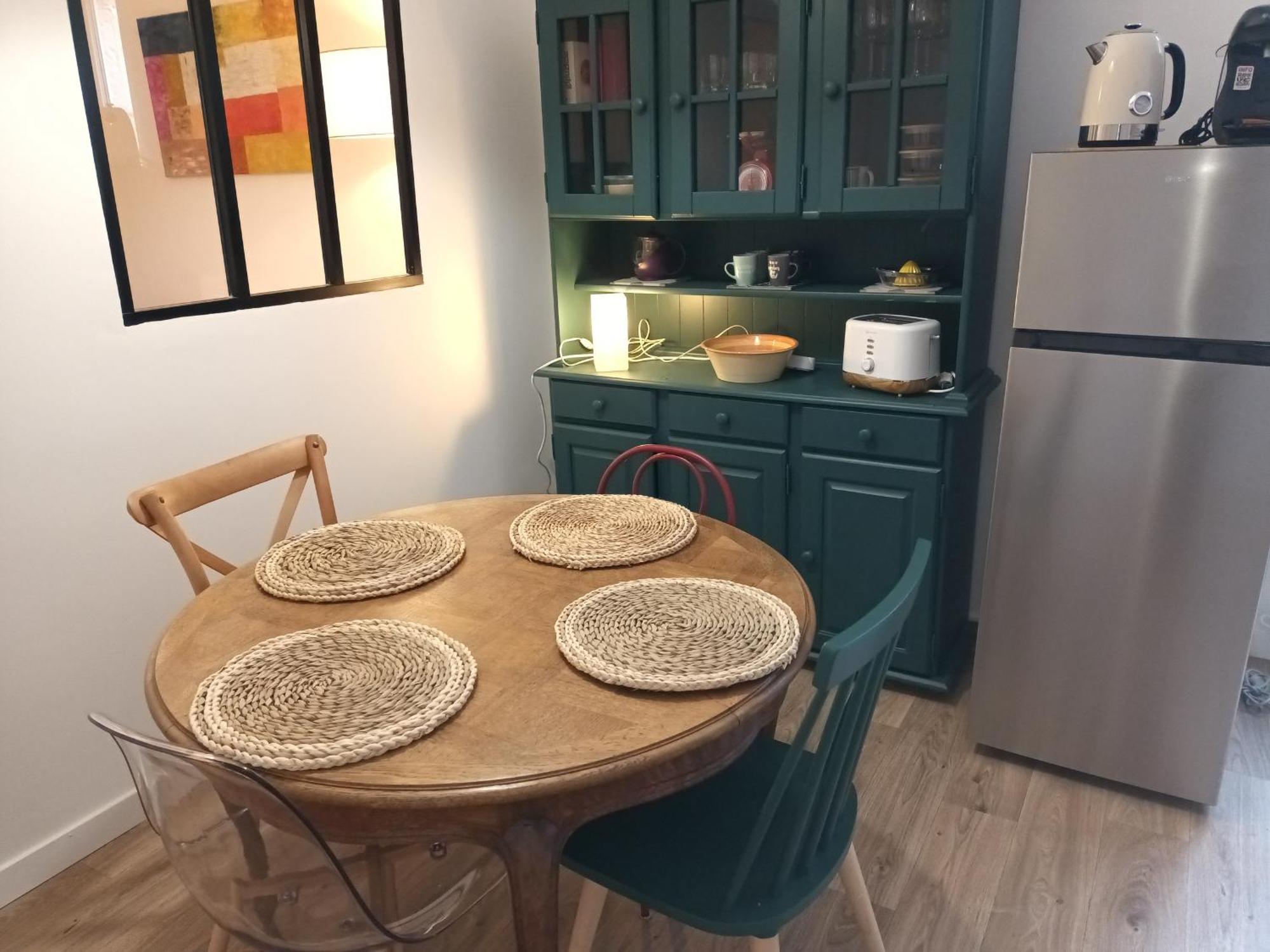 Appartement T2 Renove, Centre-Ville Hendaye, Proche Baie, Sans Ascenseur, Balcon, Calme, Wifi Non Inclus - Fr-1-239-850 Екстериор снимка