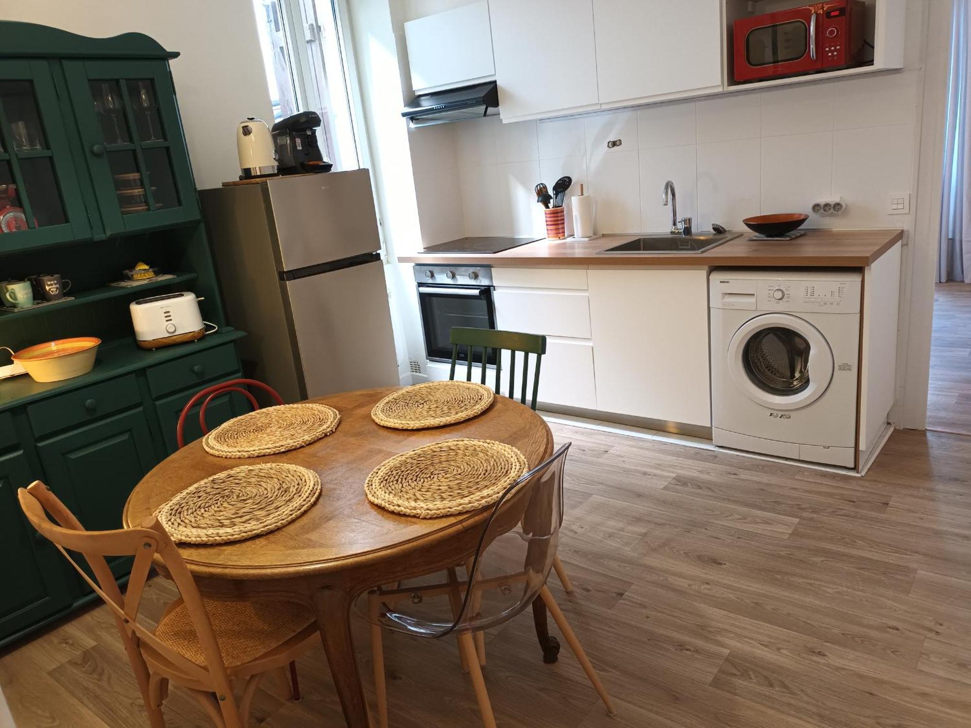 Appartement T2 Renove, Centre-Ville Hendaye, Proche Baie, Sans Ascenseur, Balcon, Calme, Wifi Non Inclus - Fr-1-239-850 Екстериор снимка
